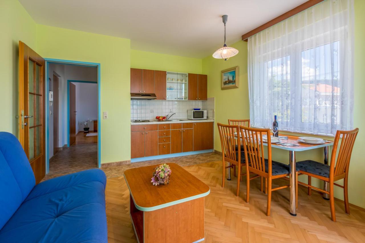 Apartmani Ilicevic Crikvenica Exterior foto